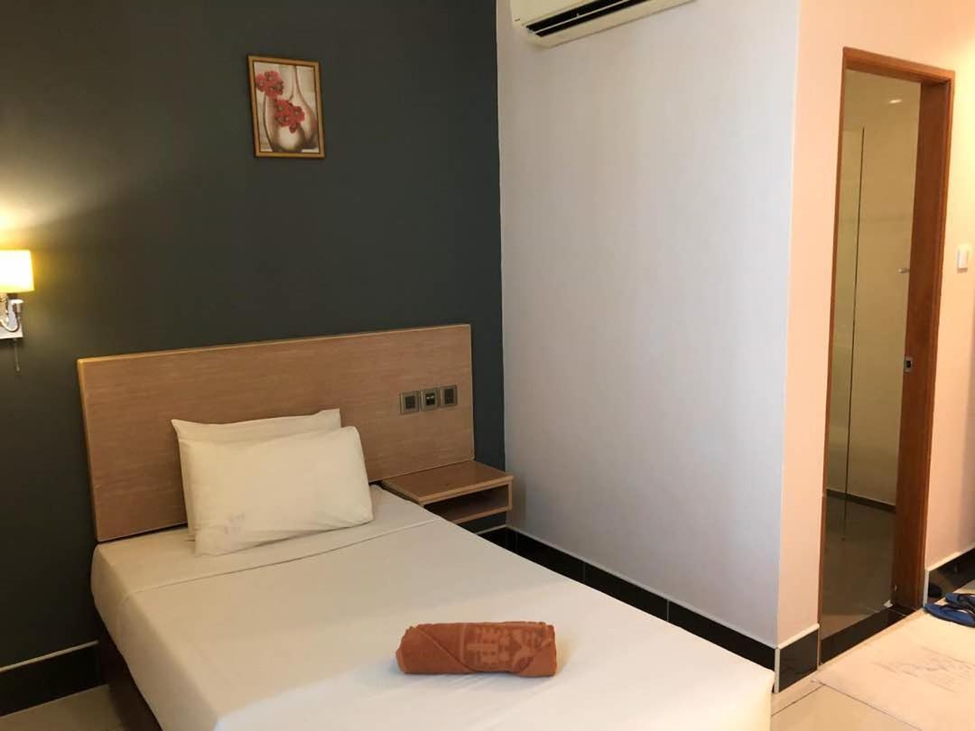 The Room Hotel Miri Rum bild