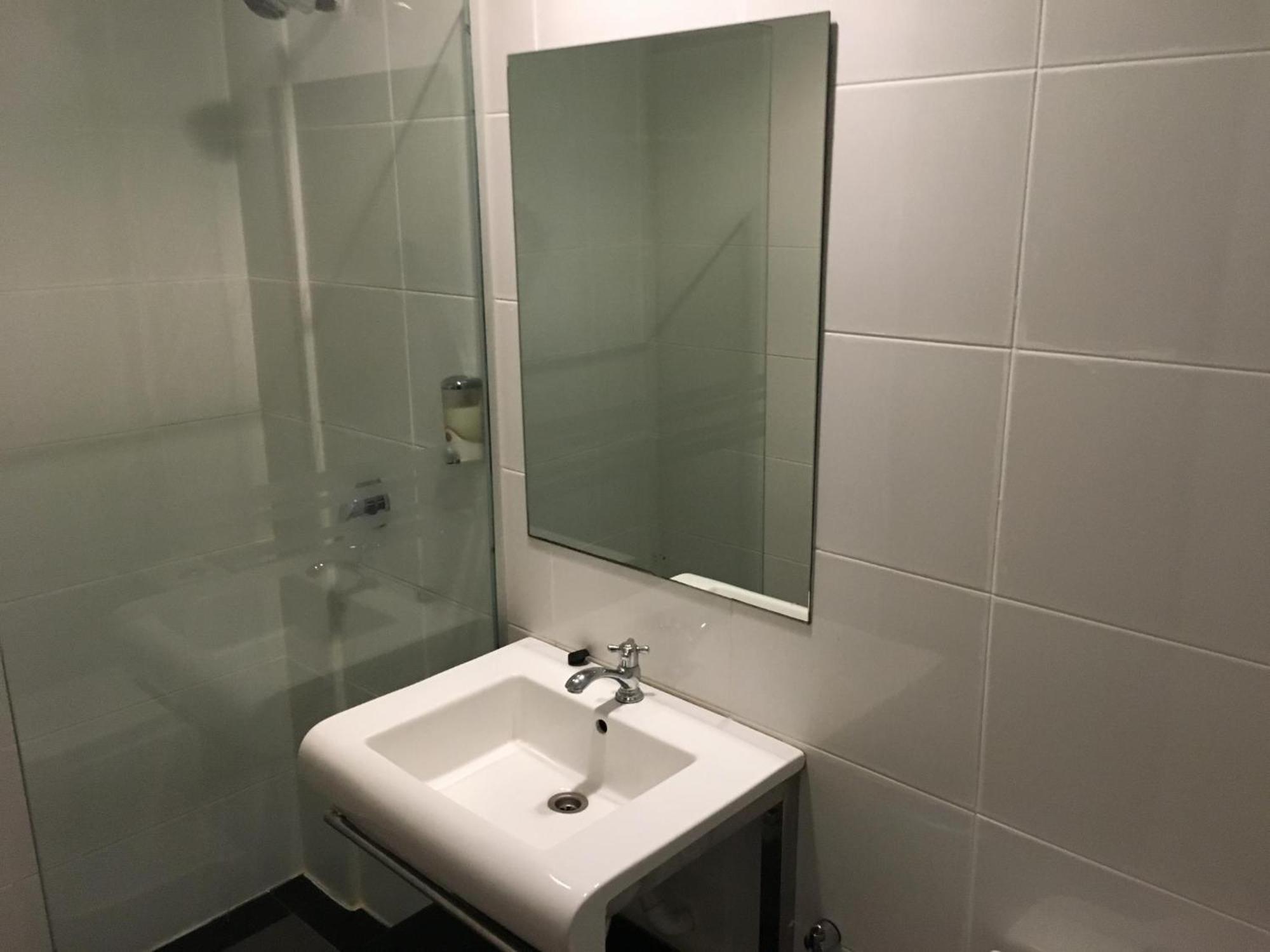 The Room Hotel Miri Rum bild