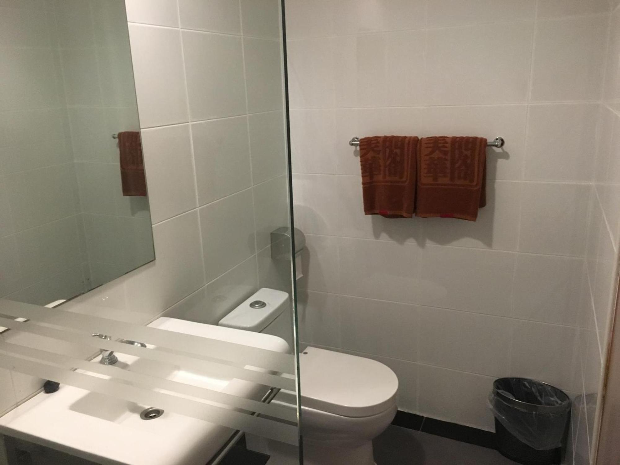 The Room Hotel Miri Rum bild